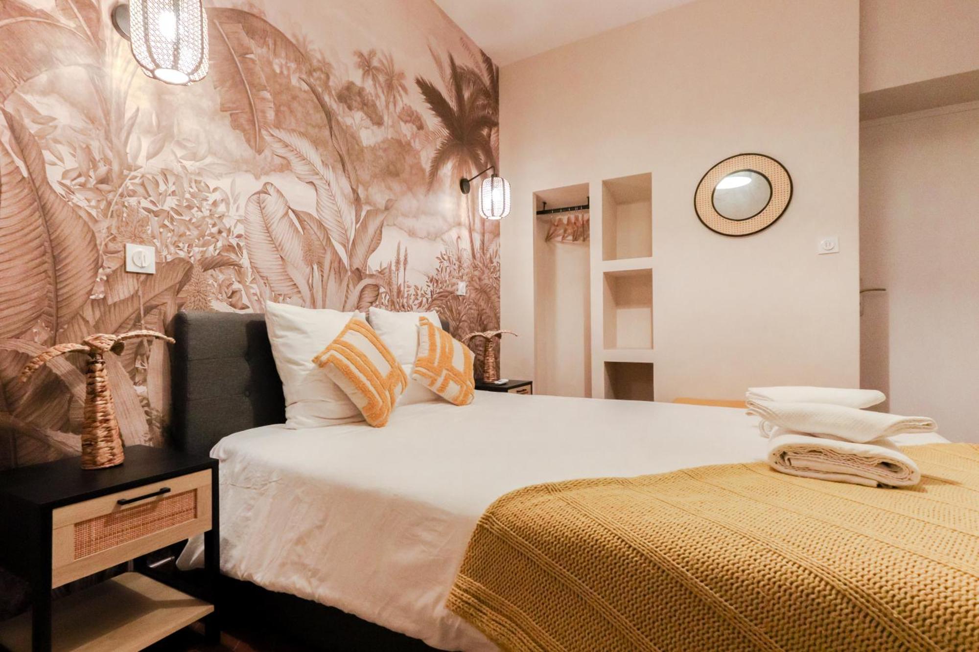 Appartement Nomade - Vieux - 2 - Wifi - Ac - 5 Min Des Plages - 30 Min De Cannes Et Monaco *